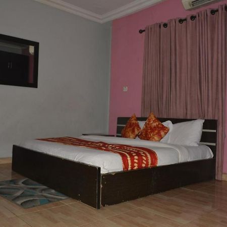 Esporta Suites Yaba Lagos Exterior foto